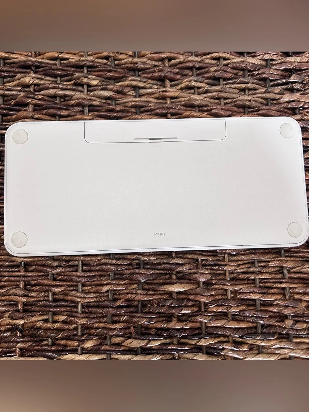 N/A sleek white
